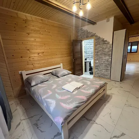 Apartment Oniks Mykulychyn